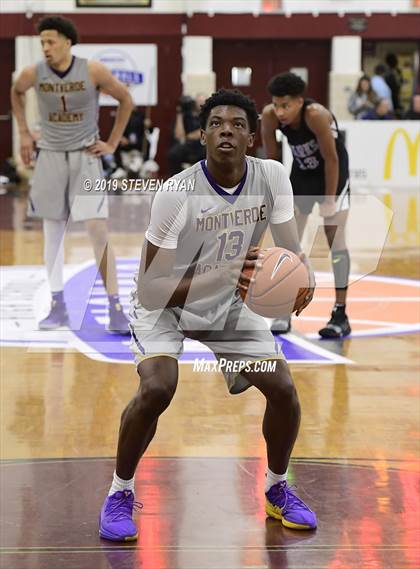 Thumbnail 2 in University vs. Montverde Academy (GEICO National Tournament Quarterfinal) photogallery.