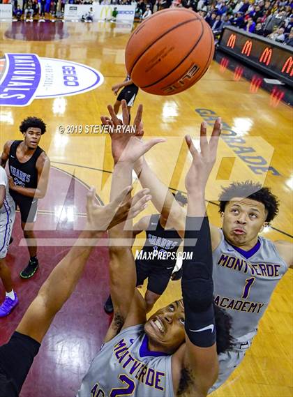 Thumbnail 1 in University vs. Montverde Academy (GEICO National Tournament Quarterfinal) photogallery.