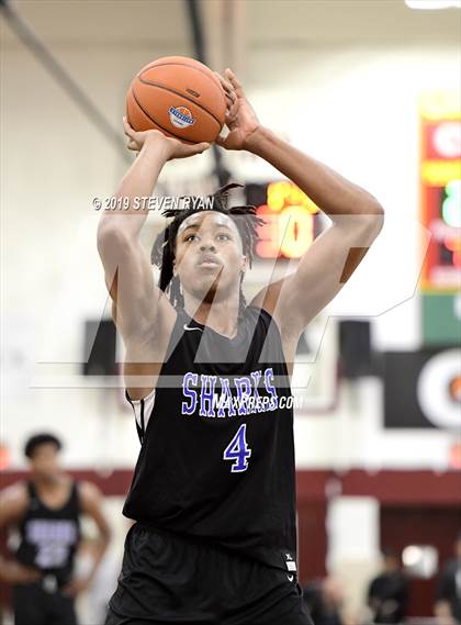 Thumbnail 2 in University vs. Montverde Academy (GEICO National Tournament Quarterfinal) photogallery.