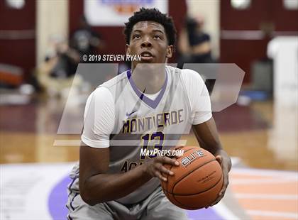 Thumbnail 1 in University vs. Montverde Academy (GEICO National Tournament Quarterfinal) photogallery.