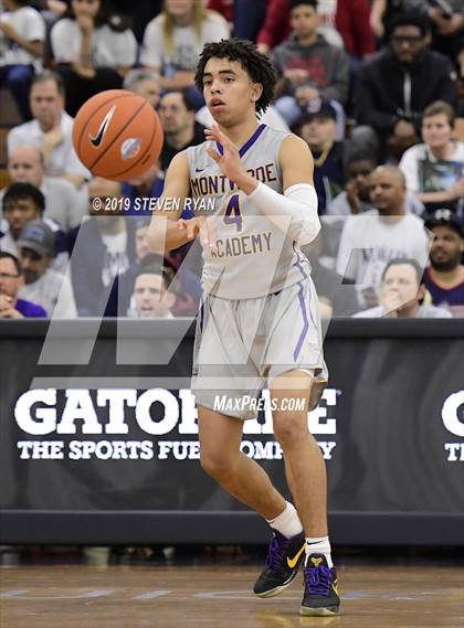 Thumbnail 1 in University vs. Montverde Academy (GEICO National Tournament Quarterfinal) photogallery.