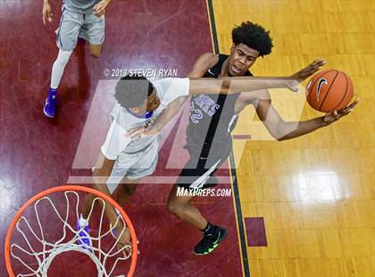 Thumbnail 2 in University vs. Montverde Academy (GEICO National Tournament Quarterfinal) photogallery.