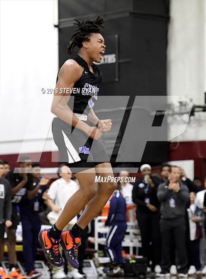 Thumbnail 1 in University vs. Montverde Academy (GEICO National Tournament Quarterfinal) photogallery.