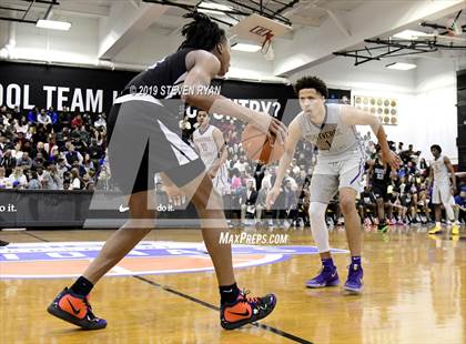 Thumbnail 1 in University vs. Montverde Academy (GEICO National Tournament Quarterfinal) photogallery.