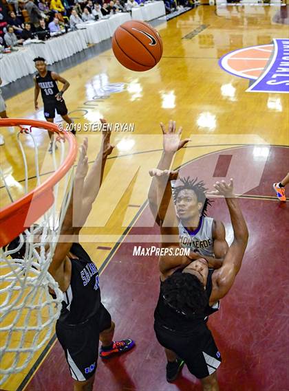 Thumbnail 1 in University vs. Montverde Academy (GEICO National Tournament Quarterfinal) photogallery.