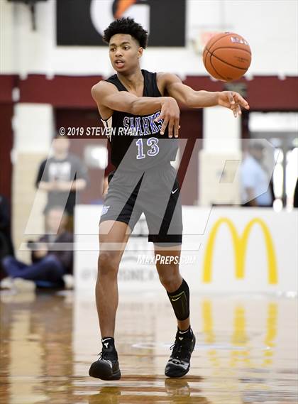 Thumbnail 3 in University vs. Montverde Academy (GEICO National Tournament Quarterfinal) photogallery.