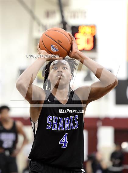 Thumbnail 1 in University vs. Montverde Academy (GEICO National Tournament Quarterfinal) photogallery.