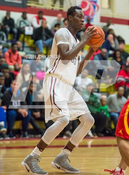 Thumbnail 2 in St. Benedict's Prep vs. Bergen Catholic (Hoop Group NJ Tip Off Classic) photogallery.