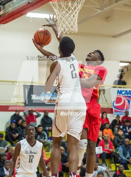 Thumbnail 1 in St. Benedict's Prep vs. Bergen Catholic (Hoop Group NJ Tip Off Classic) photogallery.