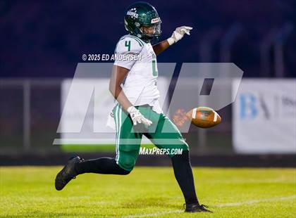 Thumbnail 3 in Hug @ Galena photogallery.