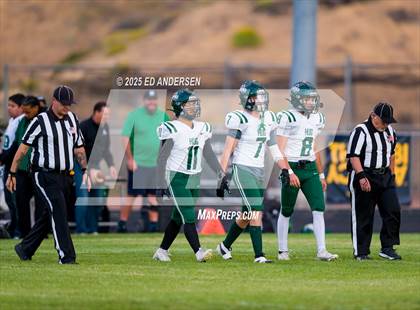 Thumbnail 1 in Hug @ Galena photogallery.