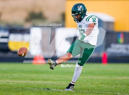 Thumbnail 3 in Hug @ Galena photogallery.