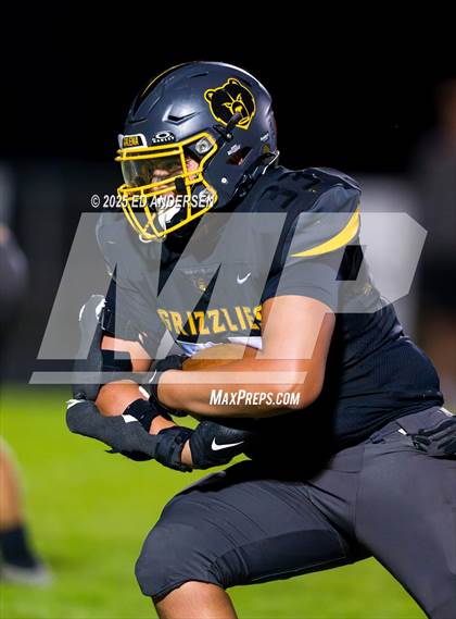 Thumbnail 1 in Hug @ Galena photogallery.