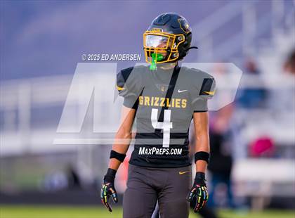 Thumbnail 3 in Hug @ Galena photogallery.