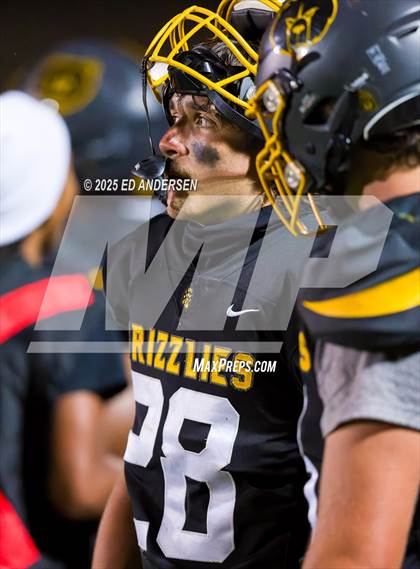 Thumbnail 2 in Hug @ Galena photogallery.