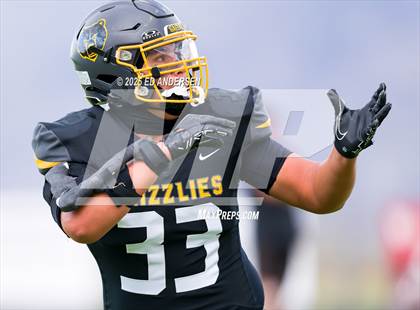 Thumbnail 3 in Hug @ Galena photogallery.