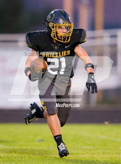 Thumbnail 3 in Hug @ Galena photogallery.