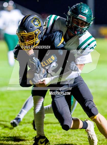 Thumbnail 2 in Hug @ Galena photogallery.