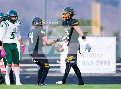 Thumbnail 2 in Hug @ Galena photogallery.