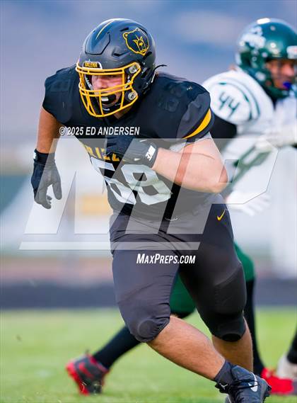 Thumbnail 2 in Hug @ Galena photogallery.