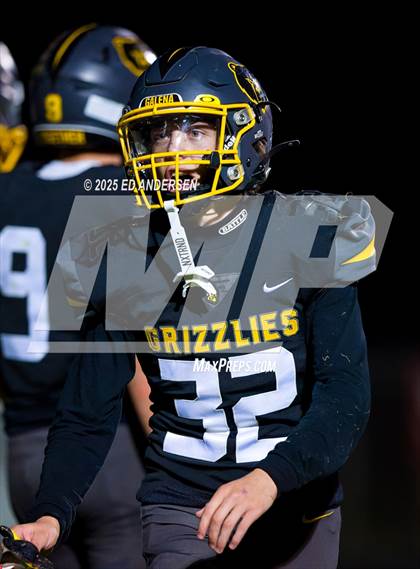 Thumbnail 2 in Hug @ Galena photogallery.