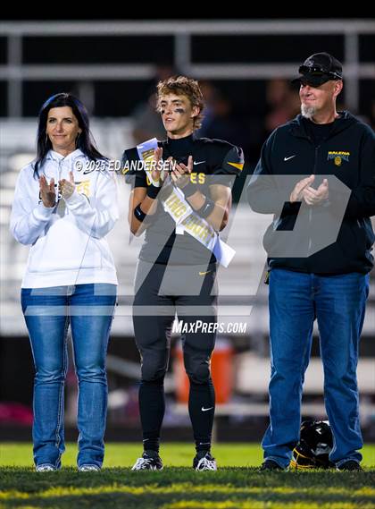 Thumbnail 2 in Hug @ Galena photogallery.