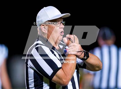 Thumbnail 3 in Hug @ Galena photogallery.