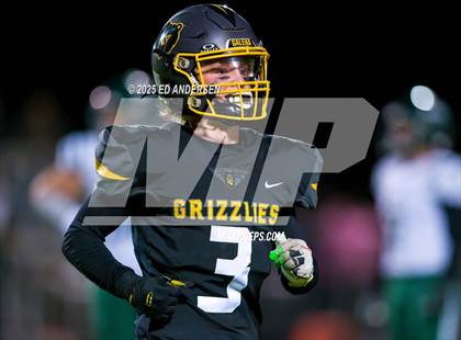 Thumbnail 3 in Hug @ Galena photogallery.