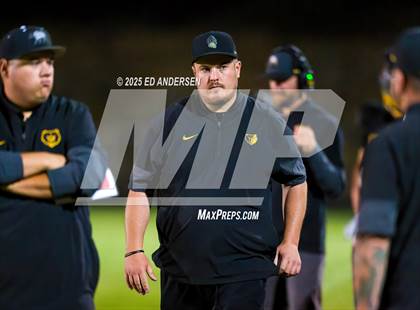 Thumbnail 3 in Hug @ Galena photogallery.