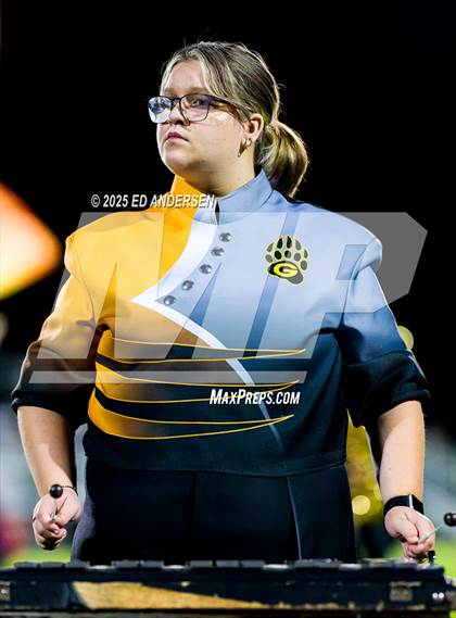 Thumbnail 3 in Hug @ Galena photogallery.