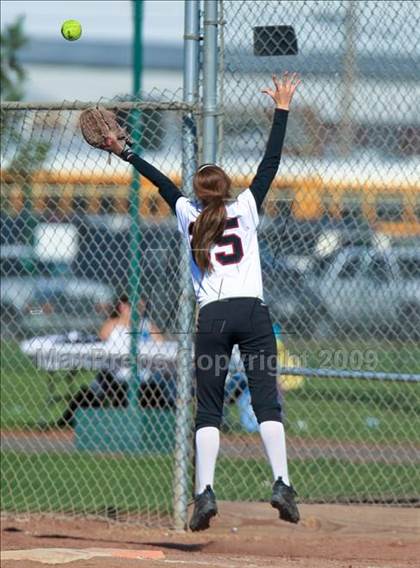 Thumbnail 1 in Franklin vs. Modesto (Ceres Tournament) photogallery.