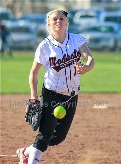 Thumbnail 2 in Franklin vs. Modesto (Ceres Tournament) photogallery.