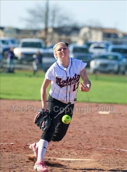 Thumbnail 2 in Franklin vs. Modesto (Ceres Tournament) photogallery.