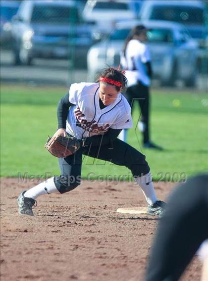 Thumbnail 2 in Franklin vs. Modesto (Ceres Tournament) photogallery.