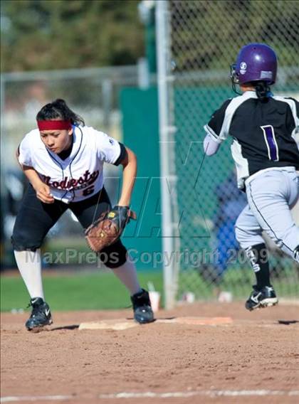 Thumbnail 2 in Franklin vs. Modesto (Ceres Tournament) photogallery.