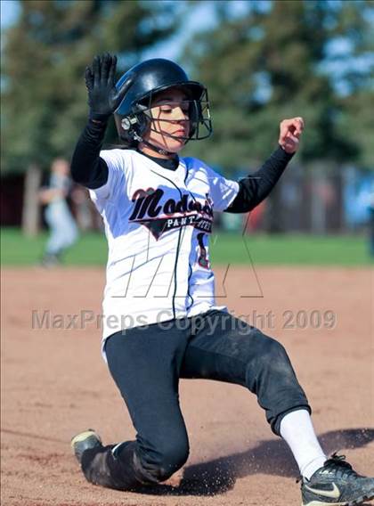 Thumbnail 1 in Franklin vs. Modesto (Ceres Tournament) photogallery.