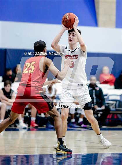 Thumbnail 1 in Fairfax vs. Santa Clarita Christian (Sierra Canyon Super Showcase) photogallery.