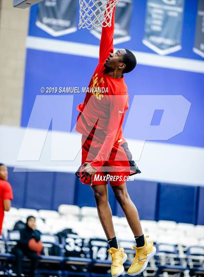 Thumbnail 2 in Fairfax vs. Santa Clarita Christian (Sierra Canyon Super Showcase) photogallery.