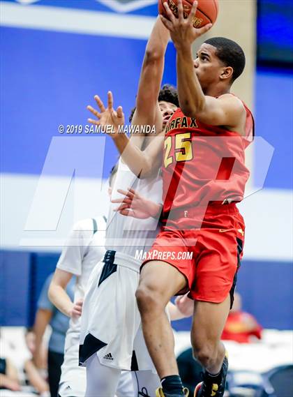 Thumbnail 2 in Fairfax vs. Santa Clarita Christian (Sierra Canyon Super Showcase) photogallery.