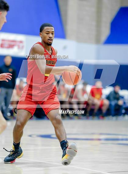 Thumbnail 3 in Fairfax vs. Santa Clarita Christian (Sierra Canyon Super Showcase) photogallery.