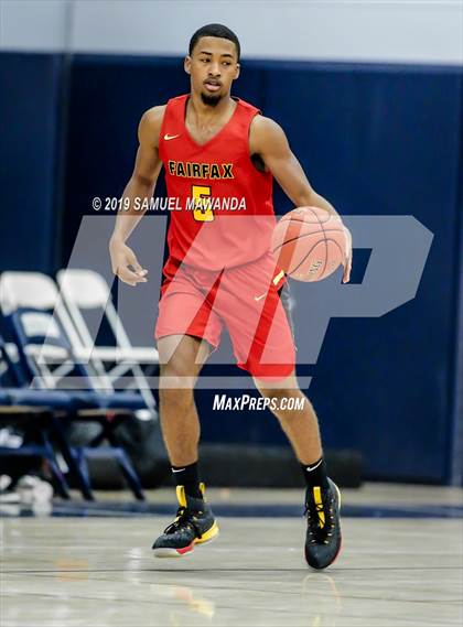 Thumbnail 2 in Fairfax vs. Santa Clarita Christian (Sierra Canyon Super Showcase) photogallery.