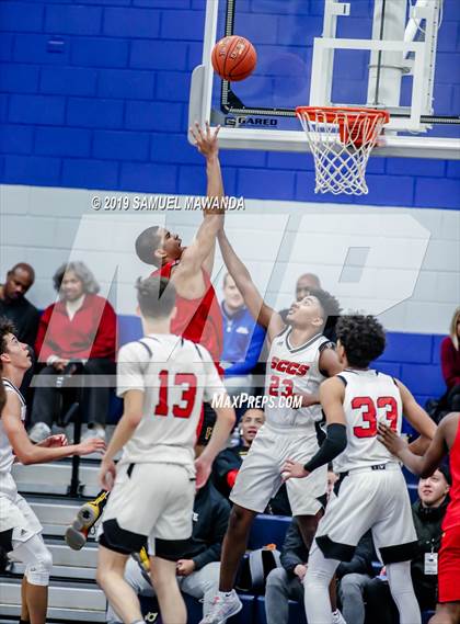 Thumbnail 3 in Fairfax vs. Santa Clarita Christian (Sierra Canyon Super Showcase) photogallery.