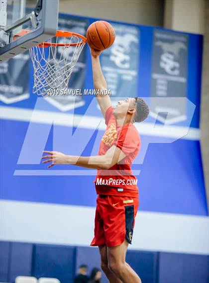 Thumbnail 2 in Fairfax vs. Santa Clarita Christian (Sierra Canyon Super Showcase) photogallery.