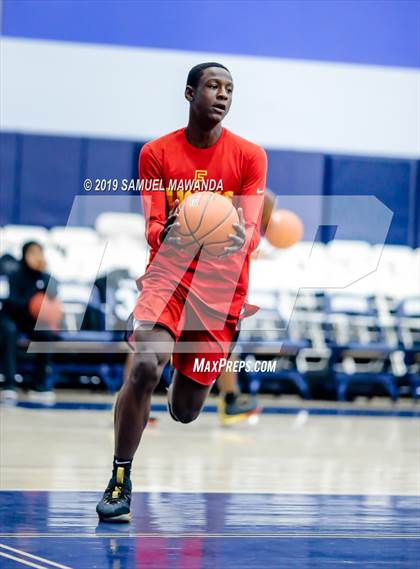 Thumbnail 1 in Fairfax vs. Santa Clarita Christian (Sierra Canyon Super Showcase) photogallery.