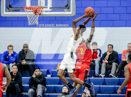 Thumbnail 2 in Fairfax vs. Santa Clarita Christian (Sierra Canyon Super Showcase) photogallery.