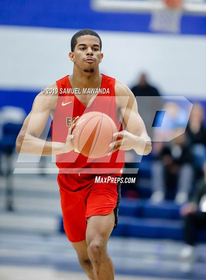 Thumbnail 1 in Fairfax vs. Santa Clarita Christian (Sierra Canyon Super Showcase) photogallery.