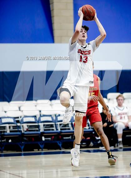 Thumbnail 2 in Fairfax vs. Santa Clarita Christian (Sierra Canyon Super Showcase) photogallery.