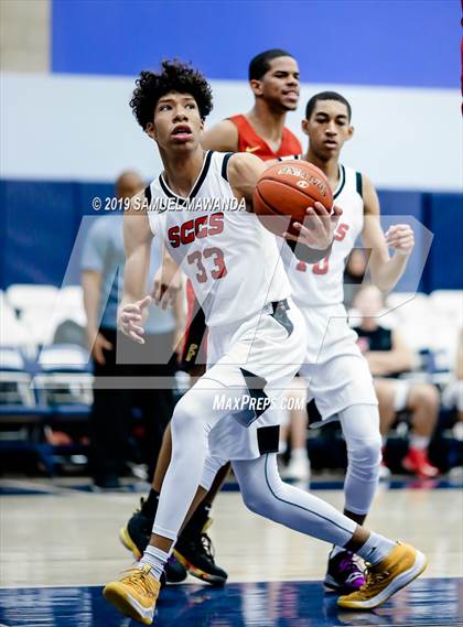 Thumbnail 1 in Fairfax vs. Santa Clarita Christian (Sierra Canyon Super Showcase) photogallery.