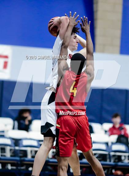 Thumbnail 1 in Fairfax vs. Santa Clarita Christian (Sierra Canyon Super Showcase) photogallery.
