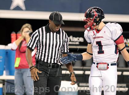 Thumbnail 3 in Centennial vs. South Oak Cliff (UIL 4A Area Playoff) photogallery.